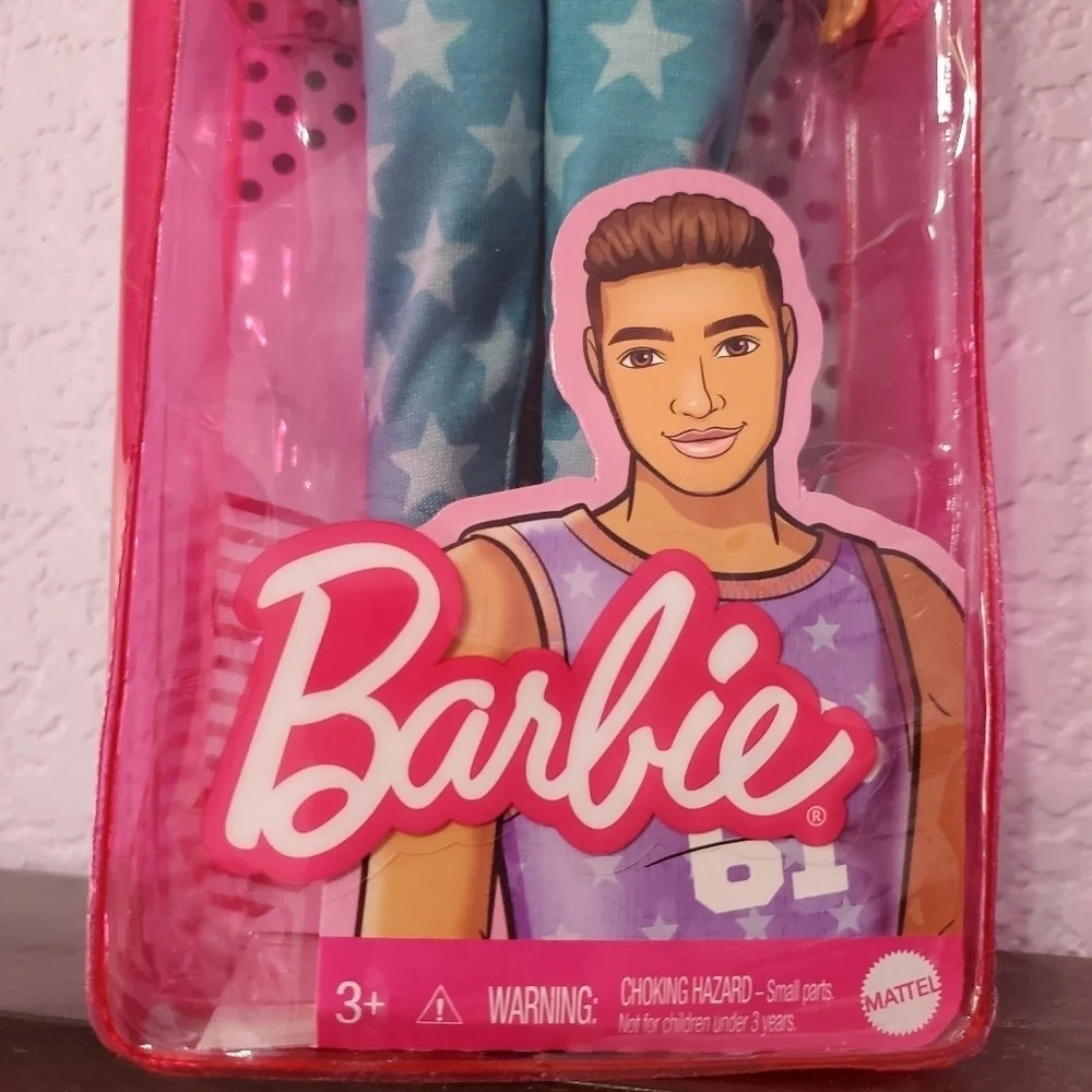 Barbie Ken Fashionista Doll with Carrying Case with Zipper #164 - Picture 6 of 7